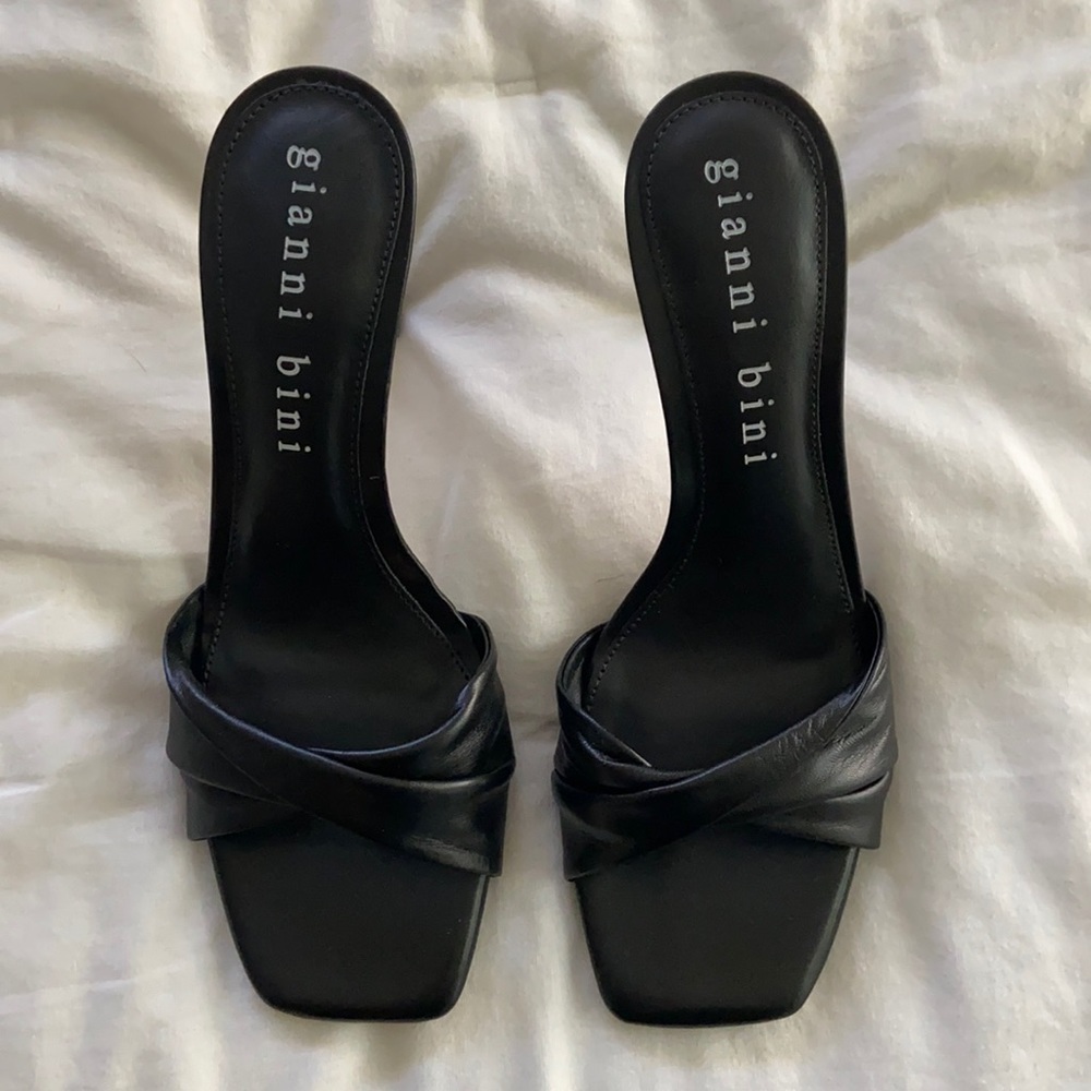 Gianni Bini Emberie Leather Twisted Band Dress Mules